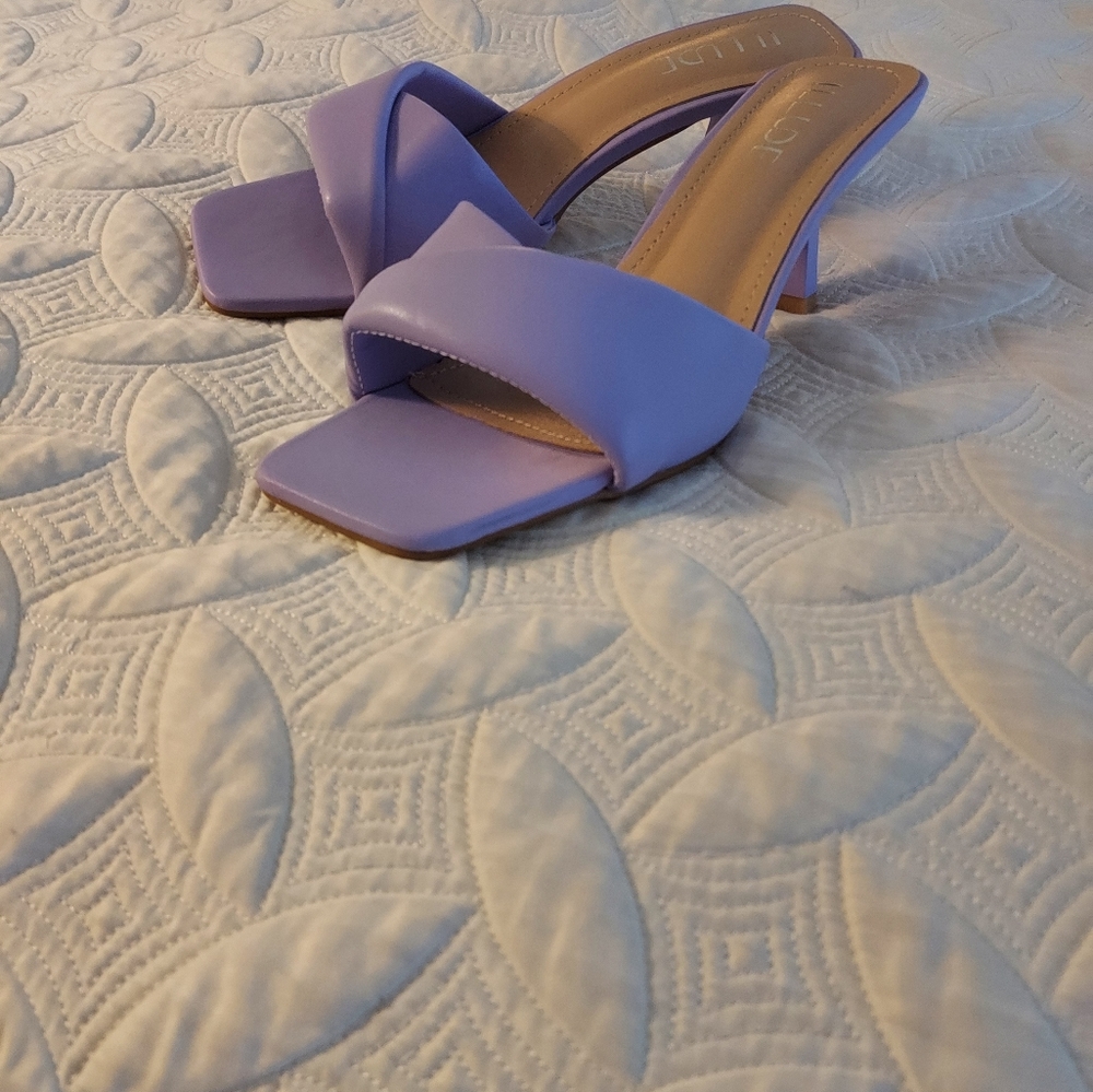 Sandals size 8, 2 1/2 inch heel, padded footed, square toe.